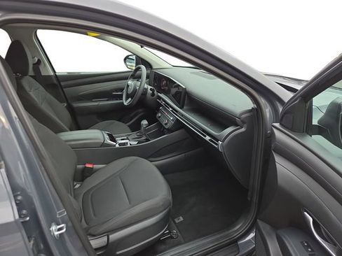 Certified 2025 Hyundai Tucson SE image 15