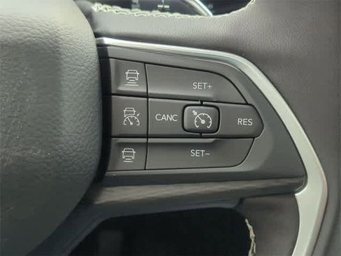 New 2025 Jeep Grand Cherokee Laredo image 25