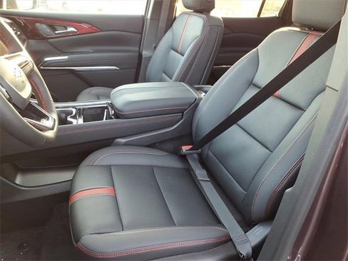 New 2026 Chevrolet Traverse RS image 6