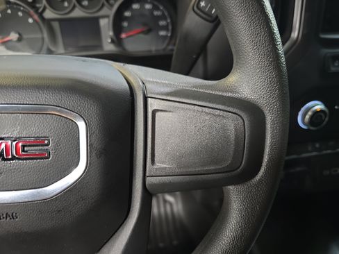 Used 2024 GMC Sierra 2500 Pro w/ Convenience Package AWD/4WD image 15