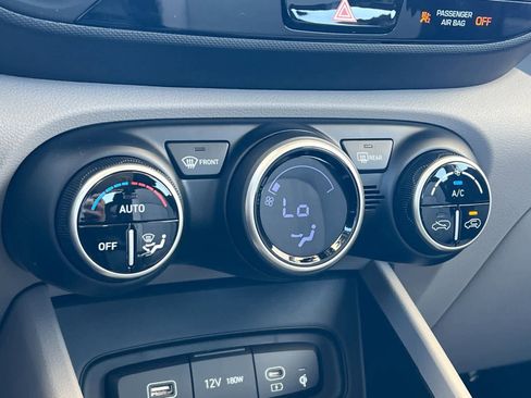 New 2026 Hyundai Venue SEL image 20