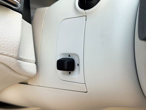 Used 2023 Mercedes-Benz EQE 500 4MATIC SUV image 19