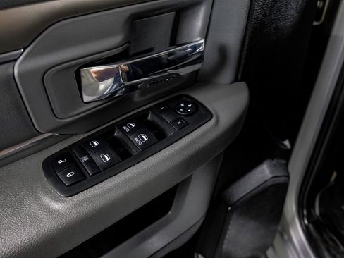 Used 2018 RAM 2500 Big Horn AWD/4WD image 31