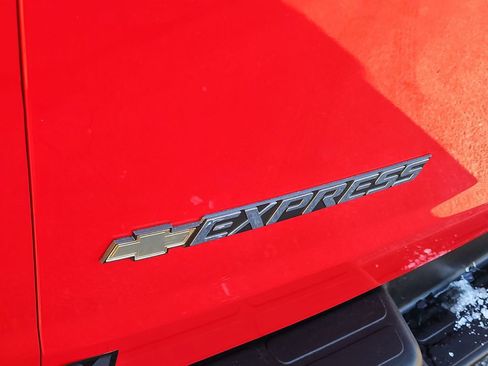 Used 2024 Chevrolet Express 3500 LS image 4