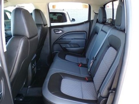 Used 2021 Chevrolet Colorado Z71 w/ Safety Package AWD/4WD image 20