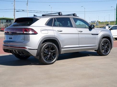 New 2026 Volkswagen Atlas Cross Sport SEL R-Line image 6