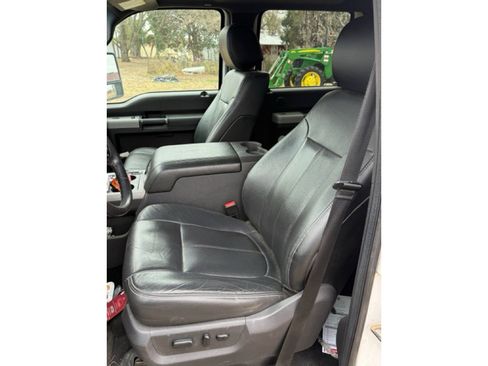 Used 2015 Ford F250 Lariat w/ Lariat Ultimate Package image 6