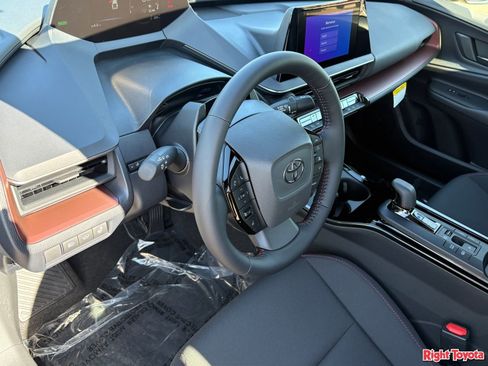 New 2026 Toyota Prius Plug-In Hybrid FWD image 16