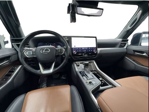 Used 2024 Lexus GX 550 w/ Cold Area Package AWD/4WD image 39
