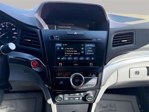 Used 2022 Acura ILX w/ Premium Package image 36