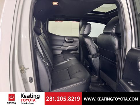 Used 2019 Toyota Tacoma TRD Pro AWD/4WD image 18
