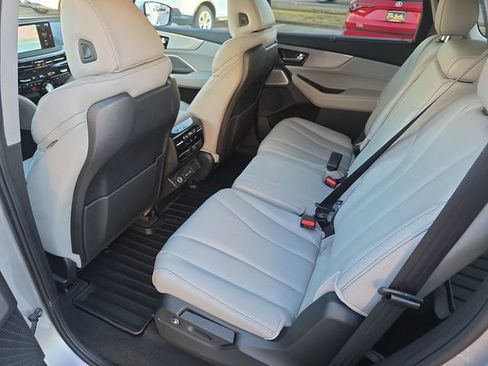 New 2026 Acura MDX w/ Technology Package FWD image 33