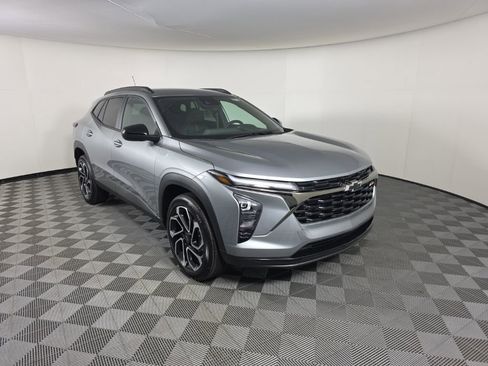 New 2026 Chevrolet Trax RS image 7