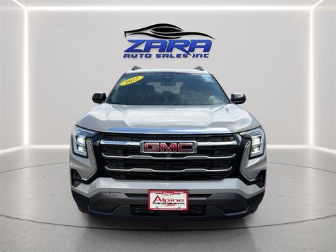 Used 2025 GMC Terrain Elevation w/ Elevation Premium Package AWD/4WD image 2