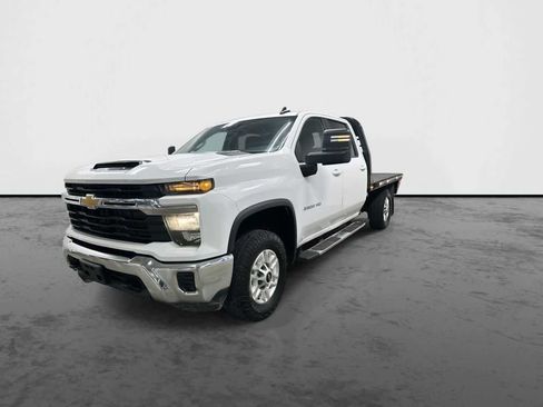 Used 2024 Chevrolet Silverado 2500 LT w/ Snow Plow Prep/Camper Package AWD/4WD image 7
