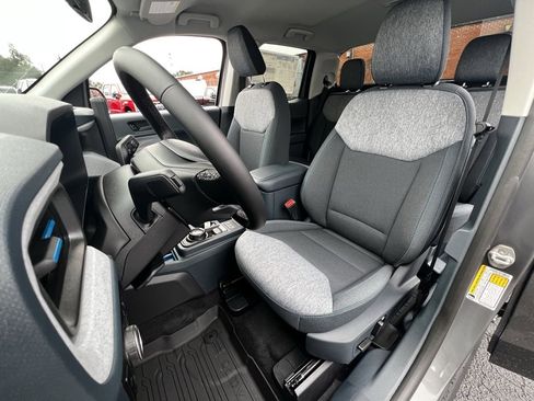 New 2025 Ford Maverick XLT w/ XLT Luxury Package image 11