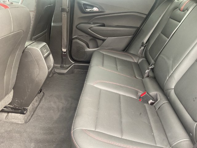 Certified 2025 Chevrolet Trax RS w/ Sunroof Package FWD image 26