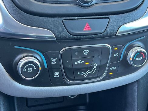 Used 2021 Chevrolet Equinox LT AWD/4WD image 21