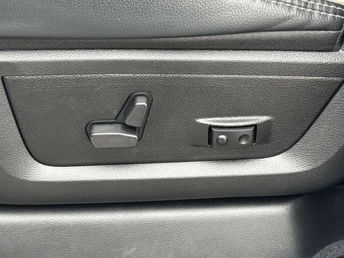 Used 2024 RAM 2500 Laramie image 15