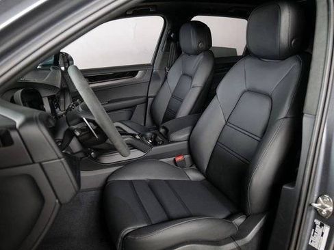 New 2026 Porsche Cayenne GTS AWD/4WD image 5