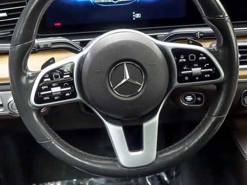 Used 2020 Mercedes-Benz GLS 450 4MATIC image 16