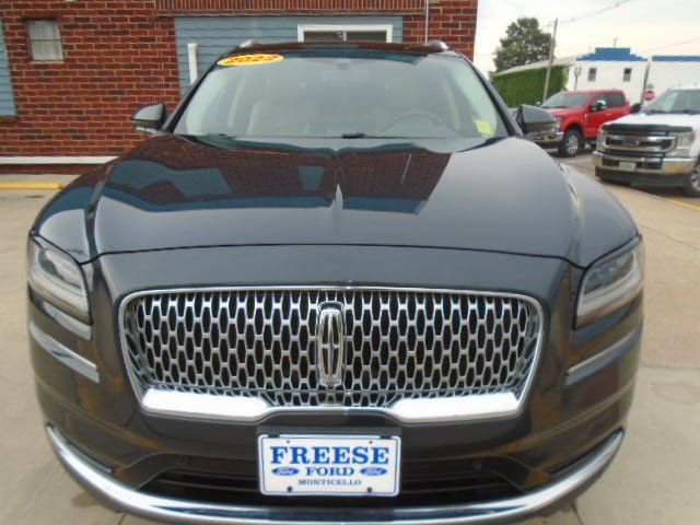 Used 2022 Lincoln Nautilus Reserve w/ Equipment Group 201A AWD/4WD image 15
