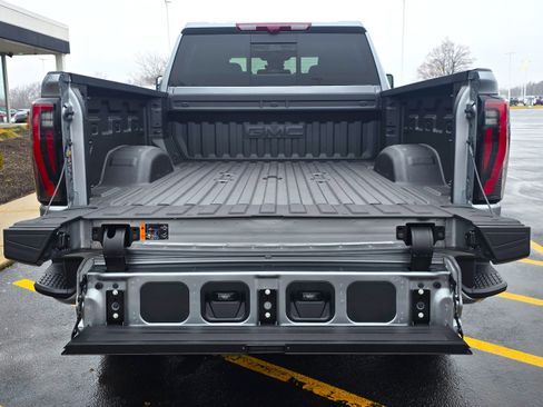 New 2026 GMC Sierra 2500 AT4 w/ AT4 Premium Plus Package image 8