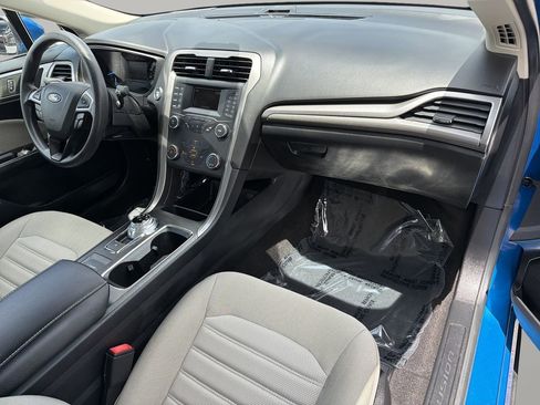 Used 2019 Ford Fusion S FWD image 11