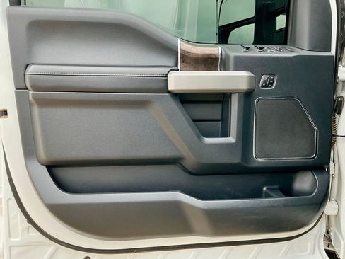 Used 2022 Ford F250 Lariat w/ Lariat Value Package image 42