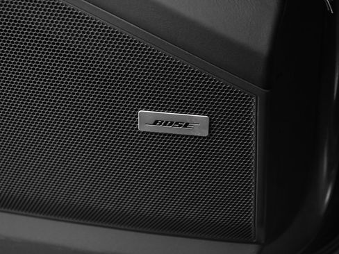 Certified 2025 Porsche Cayenne Coupe image 36