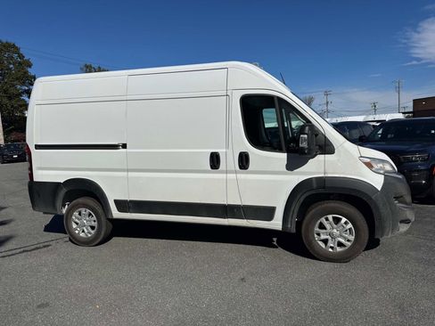 Used 2025 RAM ProMaster 2500 w/ Quick Order Package 22H SLT+ image 2
