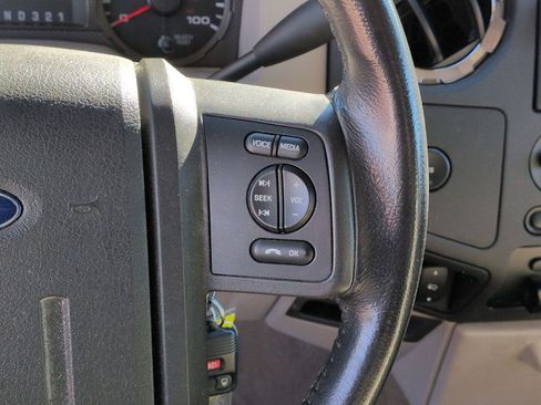 Used 2010 Ford F250 Lariat image 20