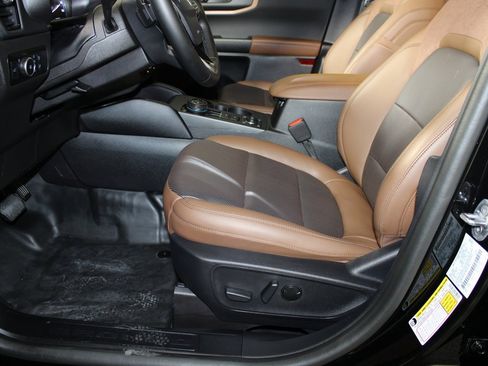 Certified 2024 Ford Bronco Sport Badlands w/ Premium Package image 8