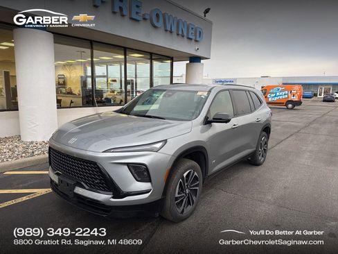 Used 2025 Buick Enclave Sport Touring image 1