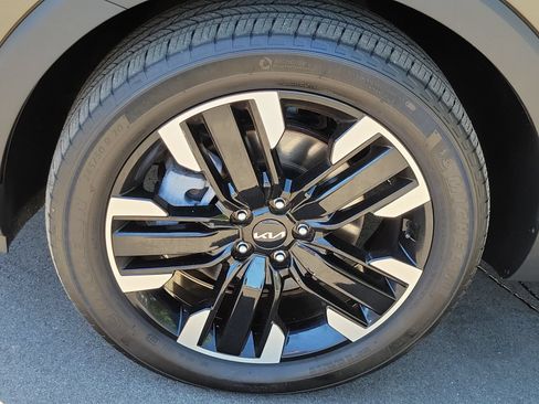 Used 2024 Kia Telluride SX Prestige AWD/4WD image 6
