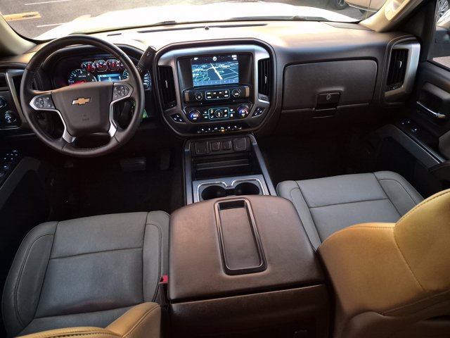 Used 2014 Chevrolet Silverado 1500 LTZ Z71 w/ LTZ Plus Package AWD/4WD image 18