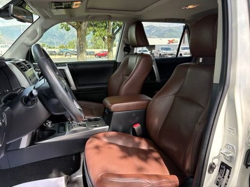 Used 2022 Toyota 4Runner Limited AWD/4WD image 15