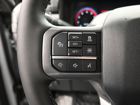 Used 2025 Ford F150 Lariat w/ Equipment Group 501A Mid AWD/4WD image 11