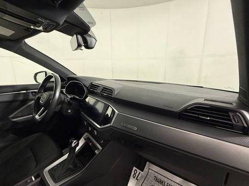 Used 2022 Audi Q3 2.0T Premium AWD/4WD image 25