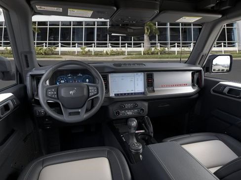 New 2026 Ford Bronco Outer Banks w/ Sasquatch Package AWD/4WD image 9