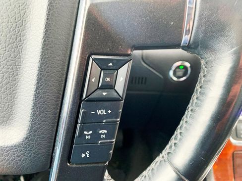 Used 2016 Lincoln Navigator L Select AWD/4WD image 11