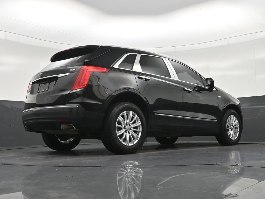 Used 2017 Cadillac XT5 FWD image 33