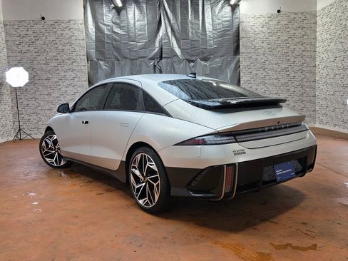 Certified 2025 Hyundai Ioniq 6 SEL image 8