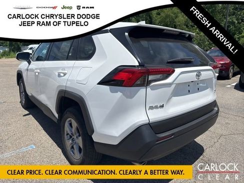 Used 2024 Toyota RAV4 XLE FWD image 8