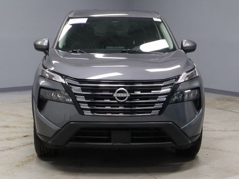 Certified 2025 Nissan Rogue SV image 6