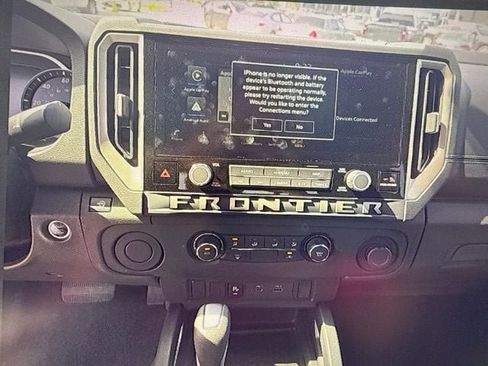 Used 2025 Nissan Frontier SV RWD image 10