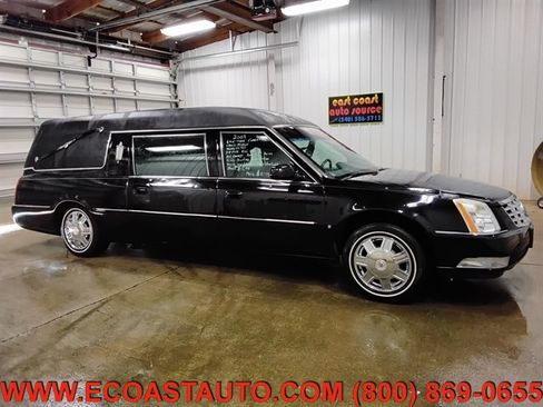 Used 2007 Cadillac DTS FWD image 2