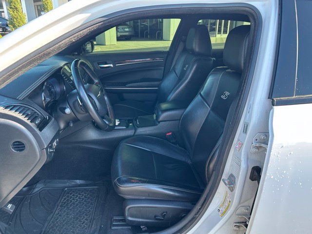 Used 2018 Chrysler 300 S w/ Safetytec Plus Group RWD image 13