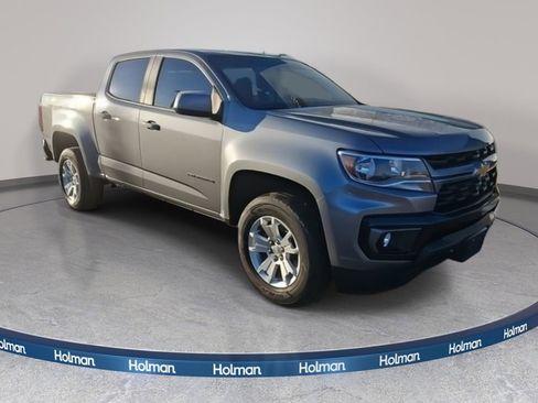 Used 2022 Chevrolet Colorado LT w/ LT Convenience Package image 3