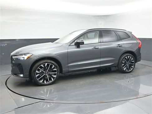 New 2026 Volvo XC60 B5 Ultra w/ Protection Package Premier image 4